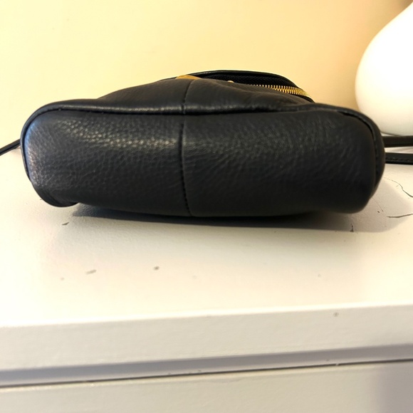 Like New HOBO Fern Crossbody Bag in Black Pebbled Leather with Brass Pulls - Picture 7 of 15